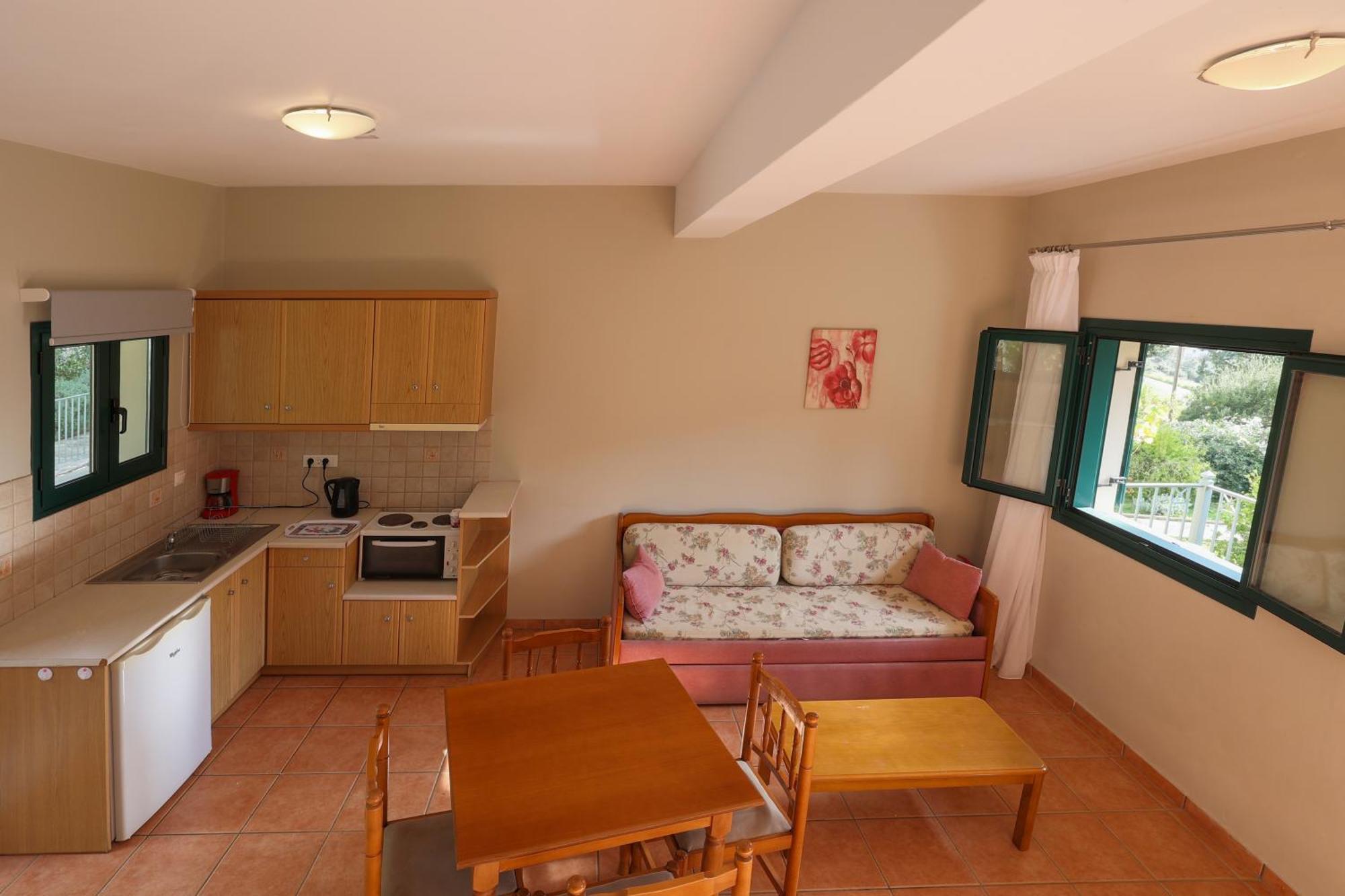 Vivi'S Apartments Agia Efimia Exterior photo